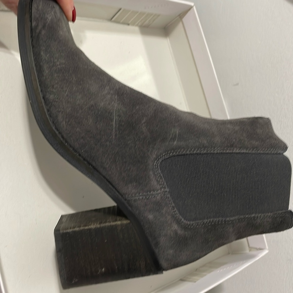 Dolce Vita Anthracite Suede boot size 9- worn